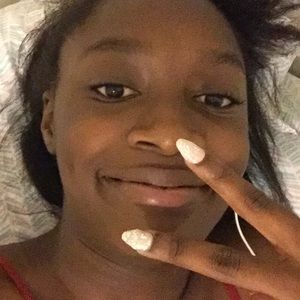 Meet your Posher, Taila